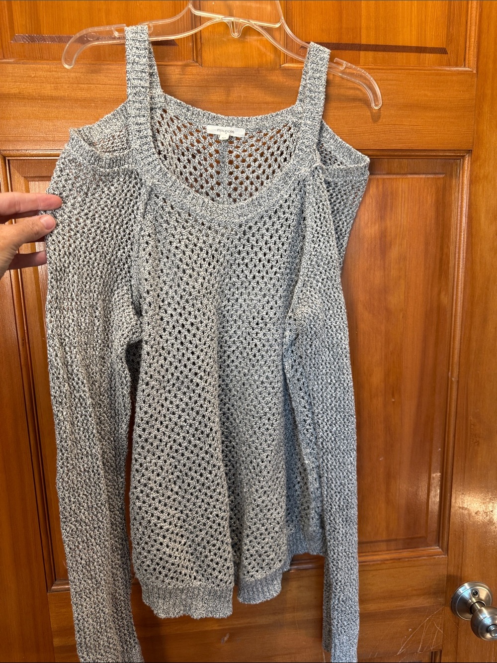 Maurices Light Gray Open-Knit Cold-Shoulder Sweater Size Medium